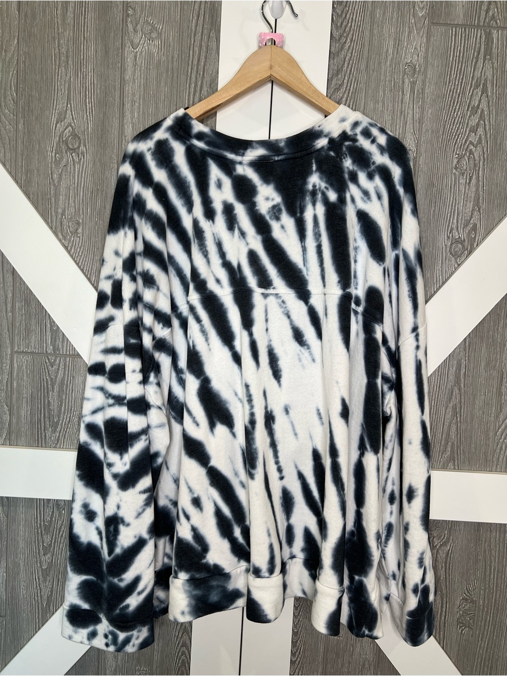 354. Zella Coastal Tie Dye Crewneck Sweatshirt 3x - Picture 2 of 7